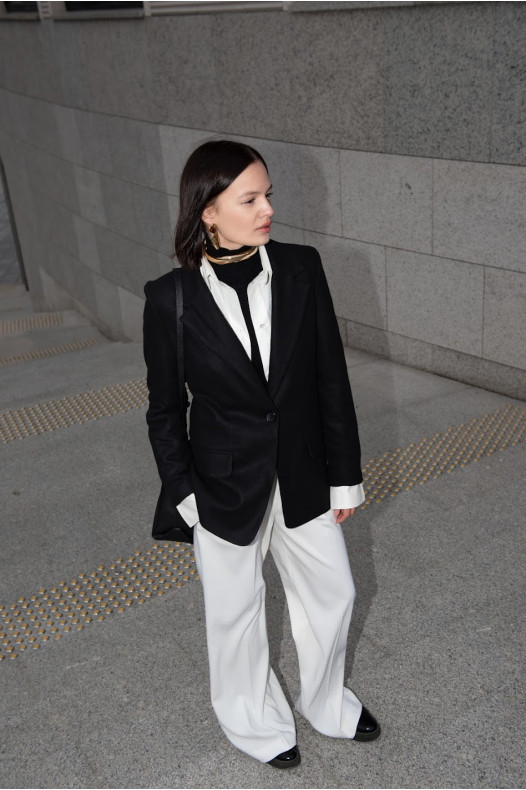 Черный плотный