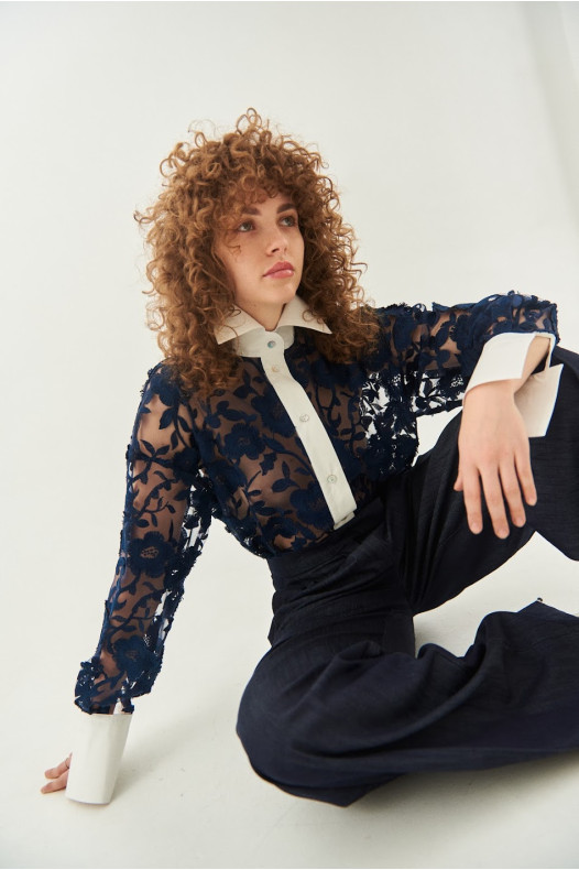 Темно-синее кружево-сетка, крупные цветы 