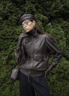 Бомбер на молнии из натуральной кожи  фото 1233013