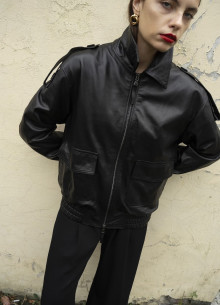 Бомбер на молнии из натуральной кожи  фото 993