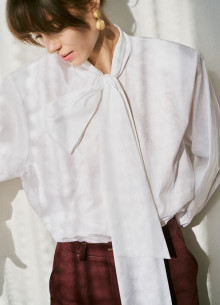 Блуза с бантом из итальянского хлопка фото 1121