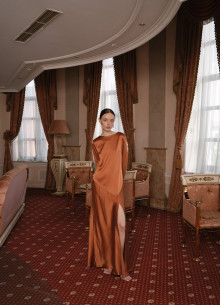 Платье с высоким разрезом в длине макси фото 820