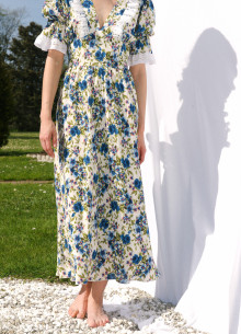 Платье в эксклюзивном цветочном принте с шитьем фото 846775
