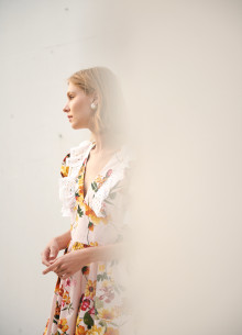 Платье в эксклюзивном цветочном принте с шитьем фото 846760