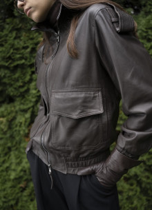 Бомбер на молнии из натуральной кожи  фото 1233011