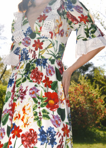 Платье в эксклюзивном цветочном принте с шитьем фото 846771