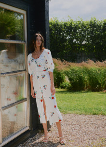 Платье-рубашка с дизайнерским вырезом фото 846813