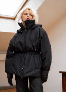 Куртка с кулисой и высокой стойкой фото 1071