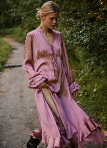 Шелковое платье с воланами фото 575