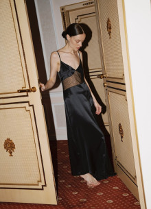 Шелковое платье-комбинация асимметричного кроя макси фото 1232600